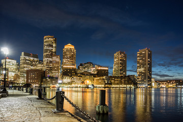 Fototapeta premium Night Skyline Waterfront, Boston