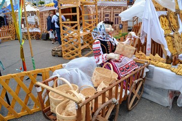  peasant woman, dummy, straw, handmade, souvenir, cart, woman, agriculture, street, market, interior, hotel, white, shop, summer, dining, decoration, party, outdoor, travel, bar, day