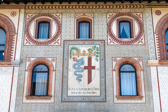 Milan, Sforza Castle: the Scuola superiore d'Arte applicata all'Industria (High School of Arts applied in Industry) forming expert craftsmen for crafts and industrial production since 1882
