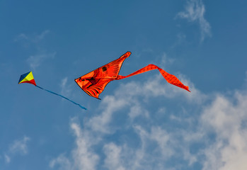 Kite, aircraft, held from the ground with the help of a rail and
