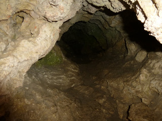 Höhle