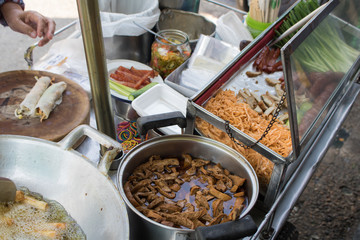 cooking fresh spring roll From Street Food
