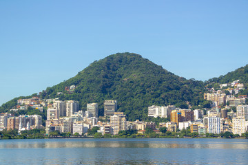 Fototapeta na wymiar Lagoon Rodrigo de Freitas in rio de Janeiro