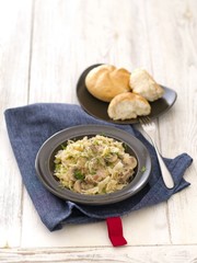 Sauerkraut braised with pork