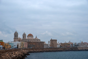 paseo por la hermosa ciudad de Cádiz, España