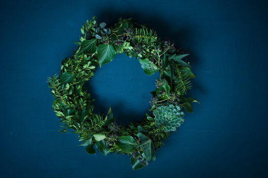 Advent wreath on blue ground