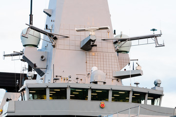 Bridge of HMS Duncan with radar system above. © Stephen