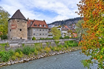 Fototapeta na wymiar Ill und Wasserturm in Feldkirch