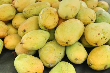 mango fruit at the street food