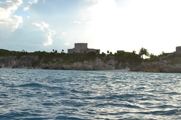 Atardecer en Zona Arqueológica de Tulum