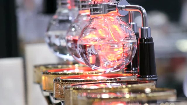 Footage syphon Coffee or Vacuum Coffee is full immersion tasteful and Barista boiling water by Beam heater.