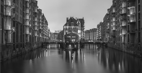 Hamburg Wasserschloss Schwarz Weiß