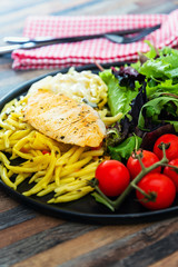 trofie pasta, marinate chicken parmesan sauce