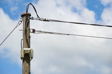 telegraph pole 