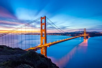 Cercles muraux Pont du Golden Gate Belle photo panoramique à longue exposition du Golden Gate Bridge au lever du soleil