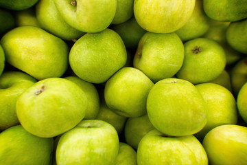 DSC_8495_Apples in a shop window