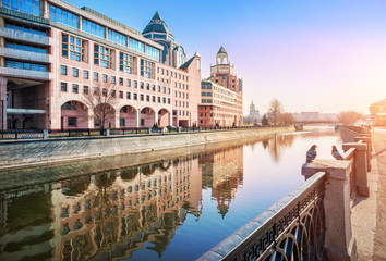 Бизнес-центр на Космодамианской набережной Business Center on the Kosmodamianskaya Embankment in Moscow