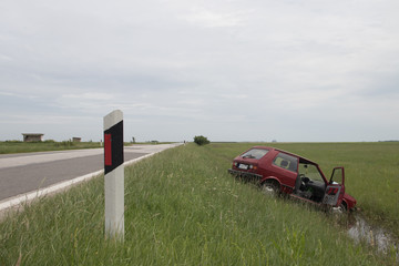 irresponsible driving in bad weather conditions, vehicle went off road in ditch, near Kikinda city, Serbia