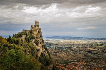 Obraz premium Fortress Guaita on Mount Titano is the most famous tower of San Marino.