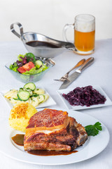 Fränkisches Schäufele mit Knödel