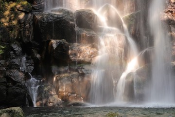 桑の木の滝
