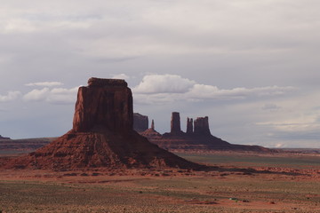 paysage monument valley , état unis ,arizona , road trip