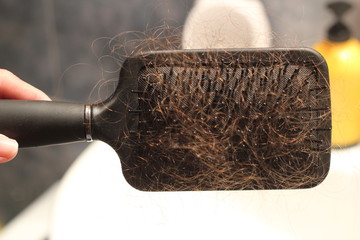 hair loss in black comb