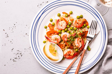 Dinner (lunch) - prawns (shrimps), bulgur, carrot and green peas
