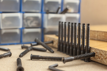 Algunos tornillos para madera