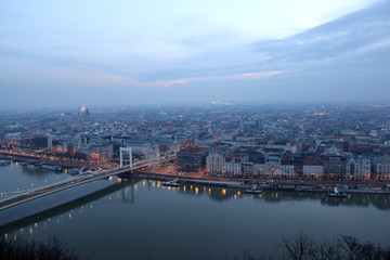 Obraz premium Sunrise in Budapest