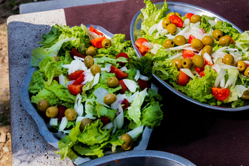 natural and organic salad products, ready to eat