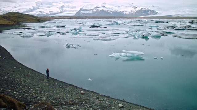glacier lagoon tourist photo