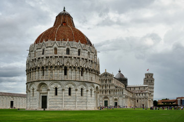 Panorama of the leaning tower of Pisa with the cathedral (Duomo) and the baptistry in Pisa, Tuscany, Italy