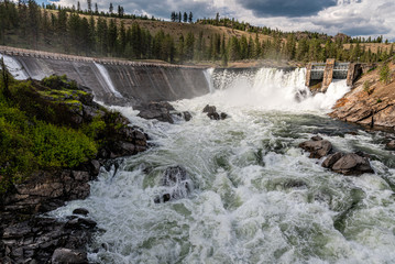 Fototapeta na wymiar Little Falls Dam On The Spokane River.