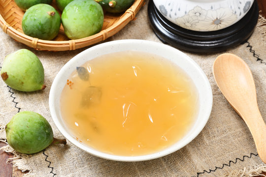 Taiwan famous dessert - Aiyu jelly 