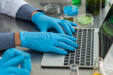 Research on natural extracts in laboratories