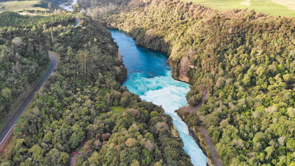 Obraz premium Aerial overhead view of beautiful Huka Falls, New Zealand