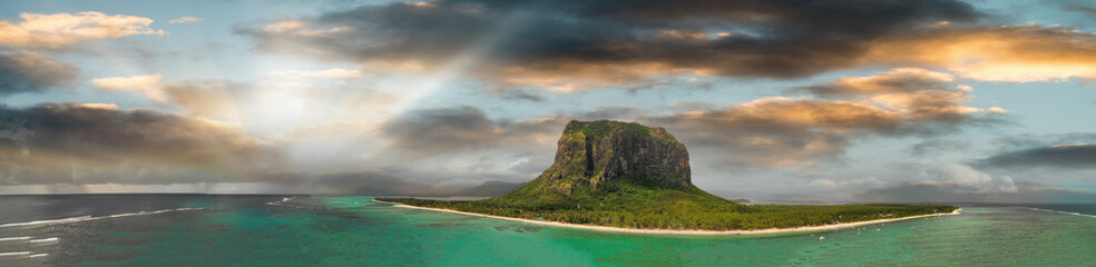 Obraz premium Le Morne Brabant in Mauritius. Amazing aerial view of beach, forest and mountain