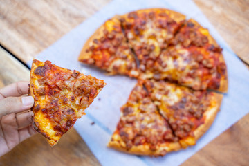 ham and bacon fluffy pizza take away