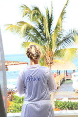 Fototapeta na wymiar Bride at the beach for a destination wedding 
