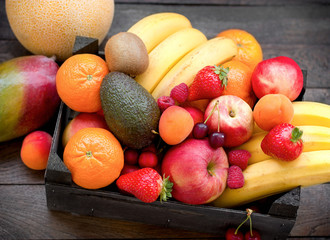 Healthy food, organic fruit in crate - rich flavor in fruits 