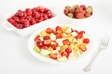 an apple,apel,appetizer,apricot,assorted,background,berries,berry,bowl,breakfast,cherry,citrus,colorful,concept,delicious,dessert,diet,food,fresh,freshness,fruit,fruits,green,healthy,isolated,juicy,ki