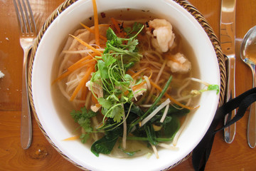 Burmesische Gemüsesuppe