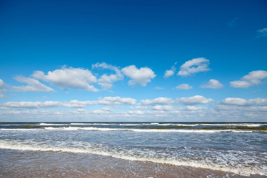 Picture of a seascape on a sunny day.