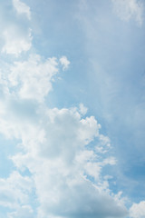 Obraz premium Clean white clouds with beautiful blue skies.