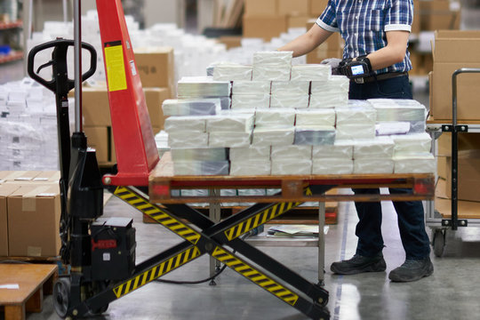 A visit to a delivery warehouse