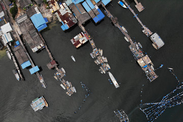Fototapeta na wymiar Aerial view of Kukup, Pontian traditional fishing village 