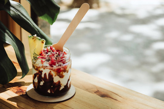 Fruit and yogurt granola