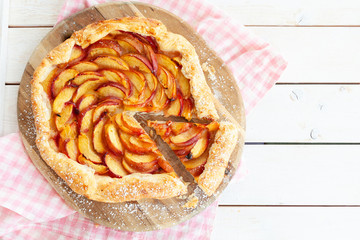 Peach Pie mit Blaetterteig
