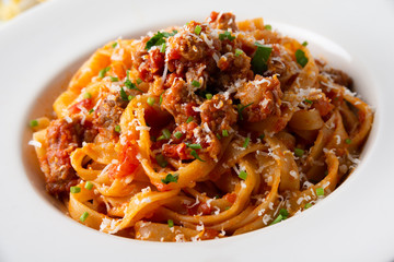 Tagliatelle con ragu alla bolognese, Cucina Italiana